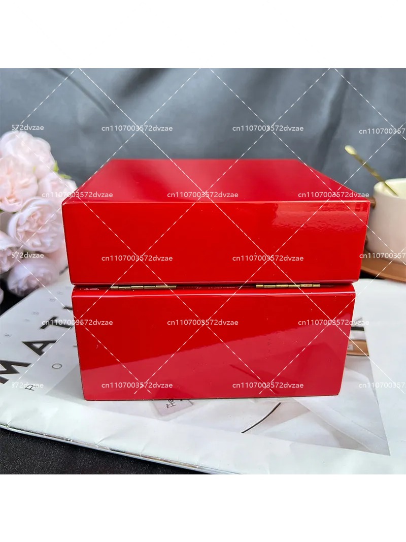 Матовая коробка для часов, дер – обзор и цена Jewelry Box With Watches